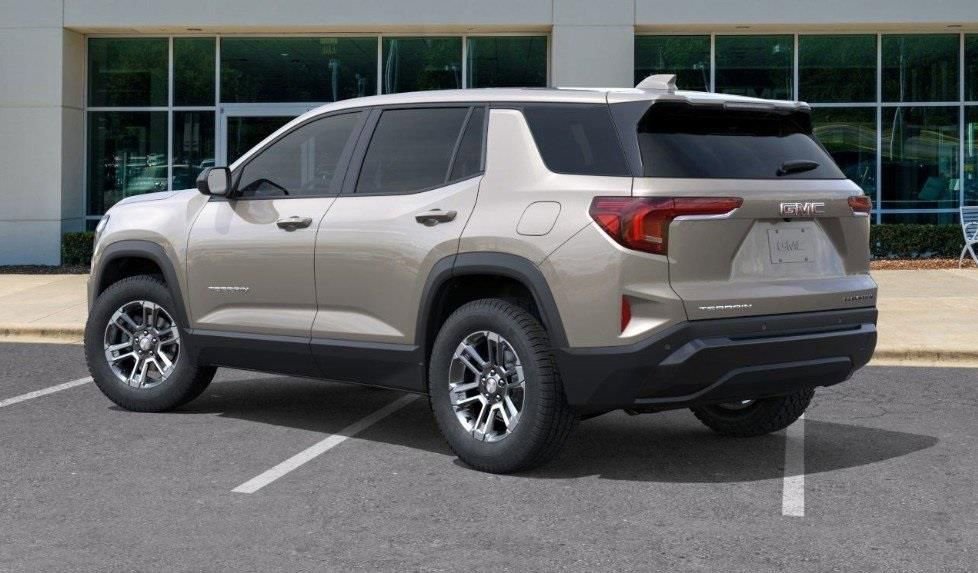 2025 GMC TERRAIN - Image 3