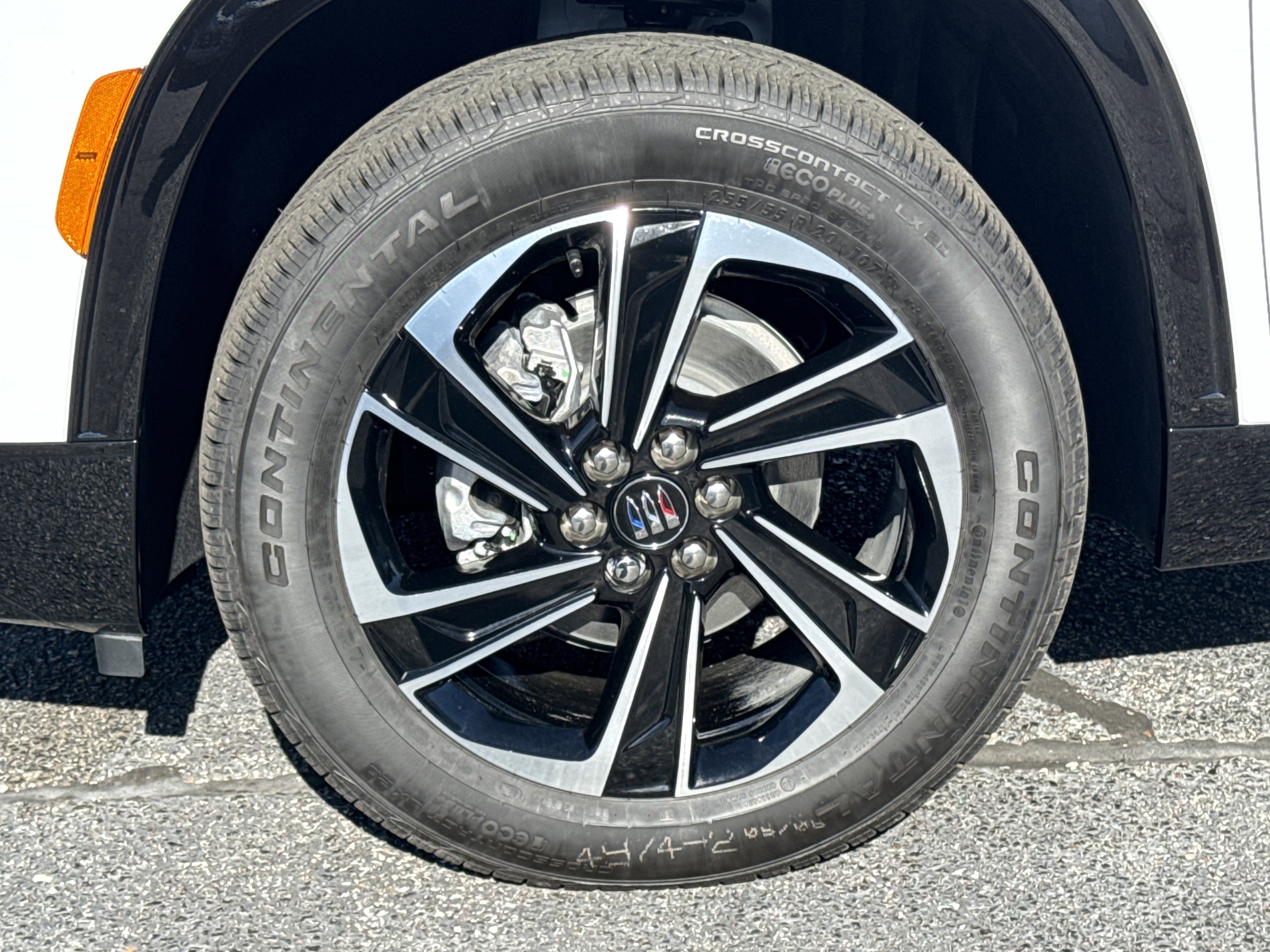 2026 Buick Enclave Sport Touring - Photo 18