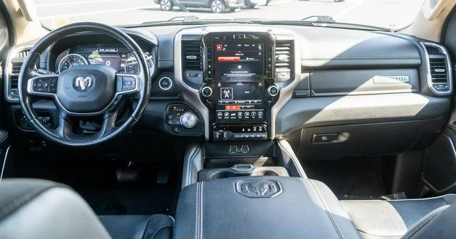Used 2021 Silver Ram Laramie image 14