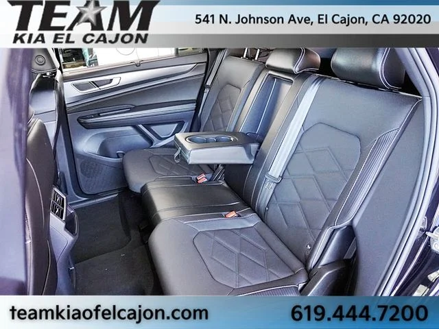 Used 2024  Volkswagen 2.0T SE w/Technology image 16