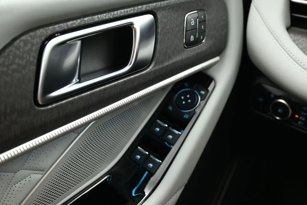 New 2026 Carbonized Gray Metallic Ford Platinum™ image 26