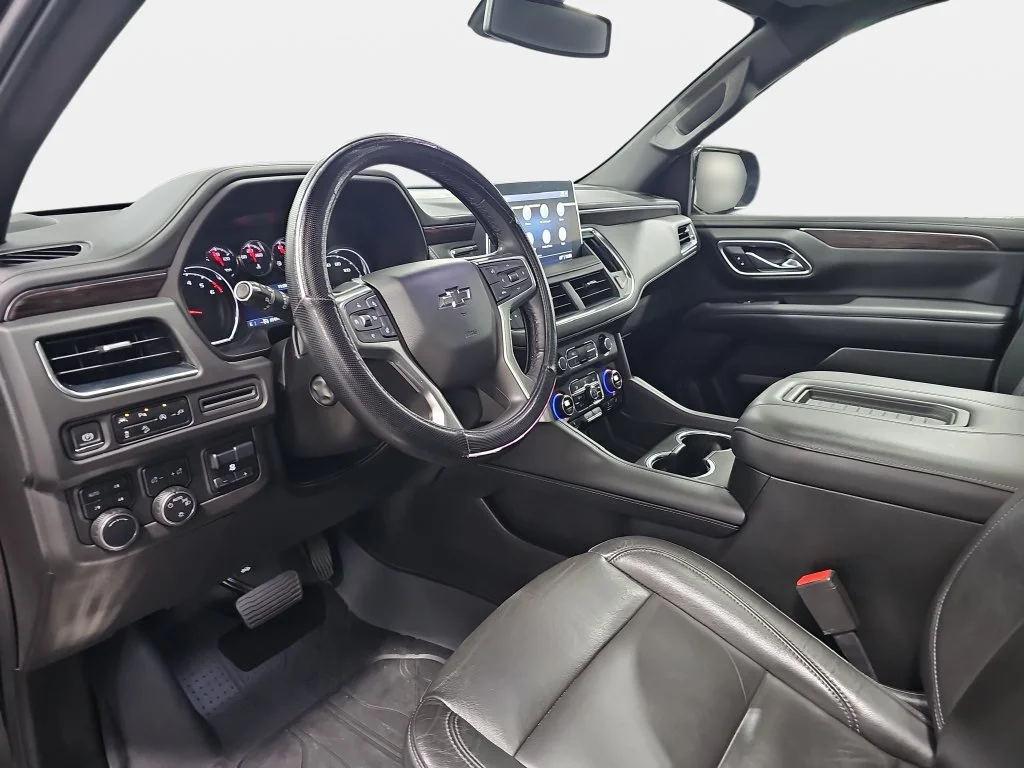 Used 2021 Black Chevrolet Z71 image 18