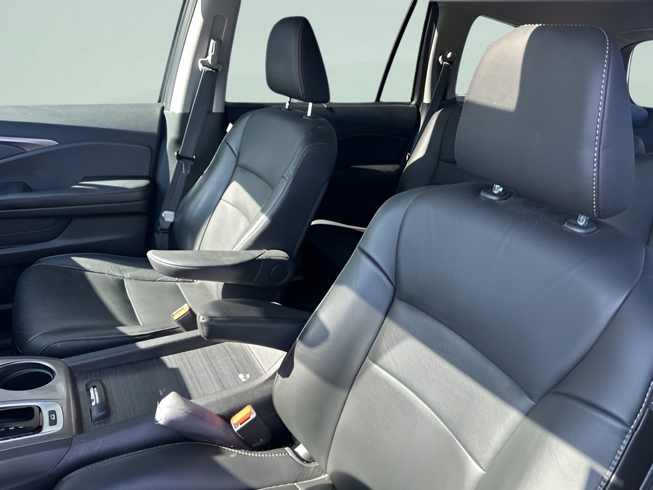Certified Used 2019 Modern Steel Metallic Honda EX-L image 15