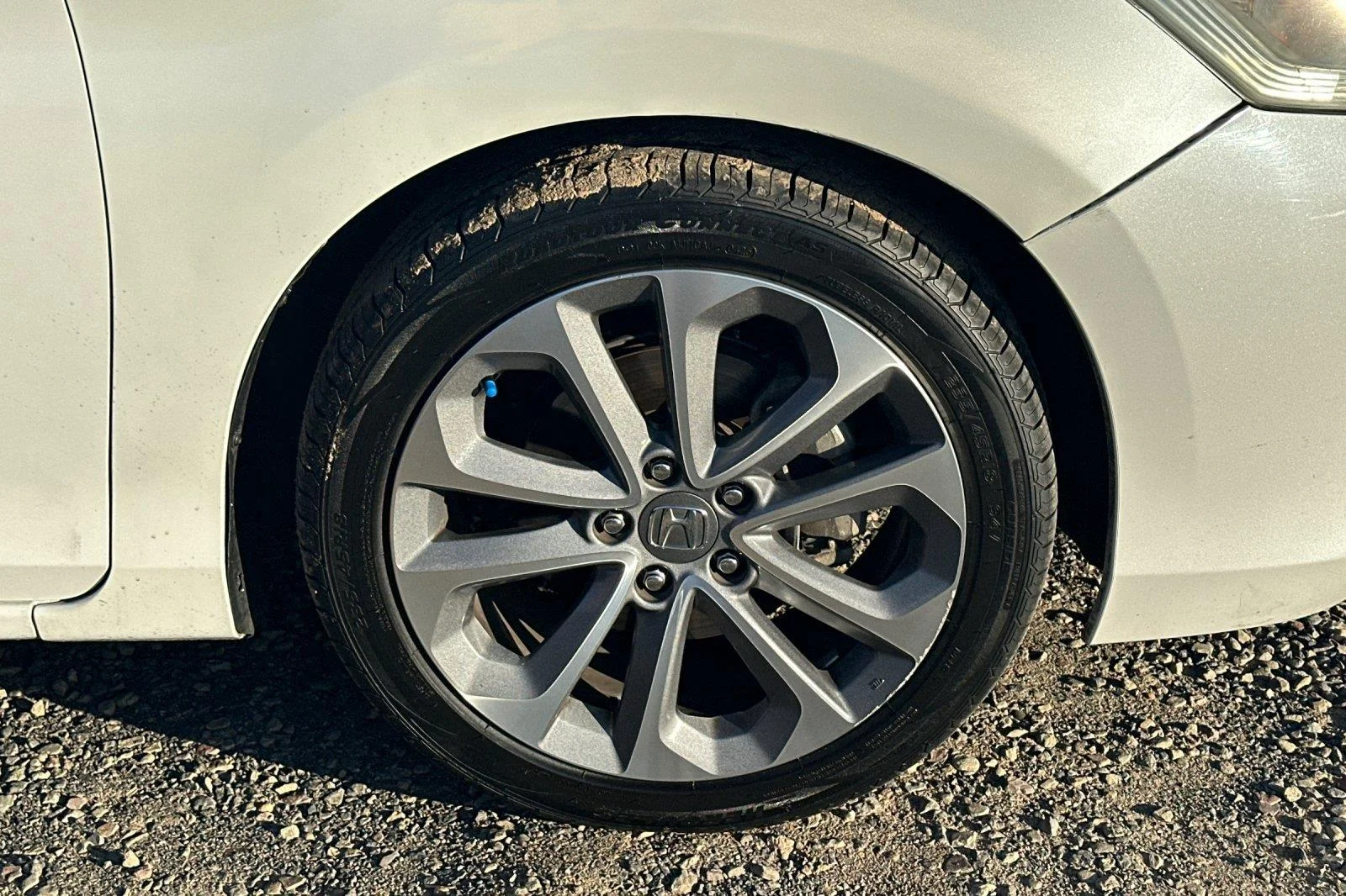 Used 2014 WHITE Honda 4DR image 4