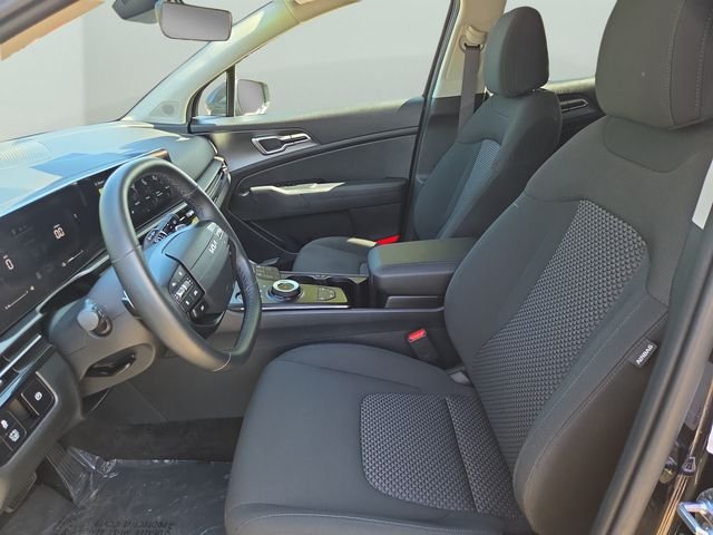 Used 2026 Fusion Black Kia S image 29