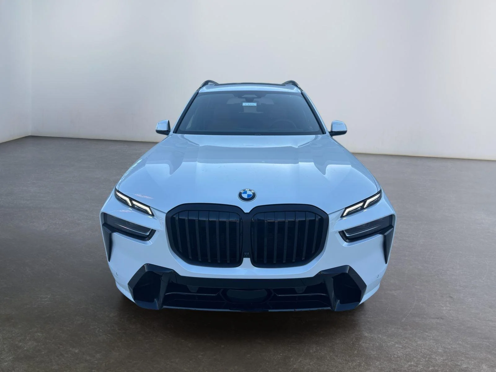 New 2027 Mineral White Metallic BMW xDrive40i image 10