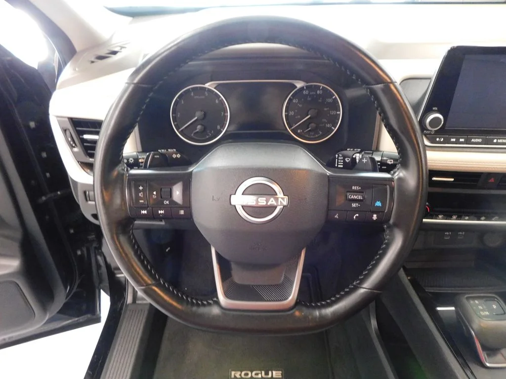 Certified Used 2025 Super Black Nissan SV image 21