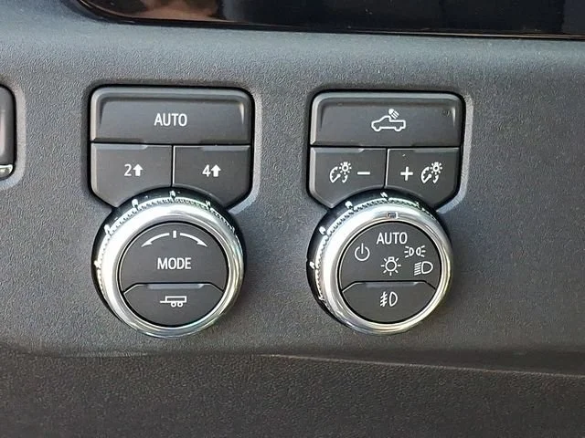 New 2026 Onyx Black GMC Elevation image 19
