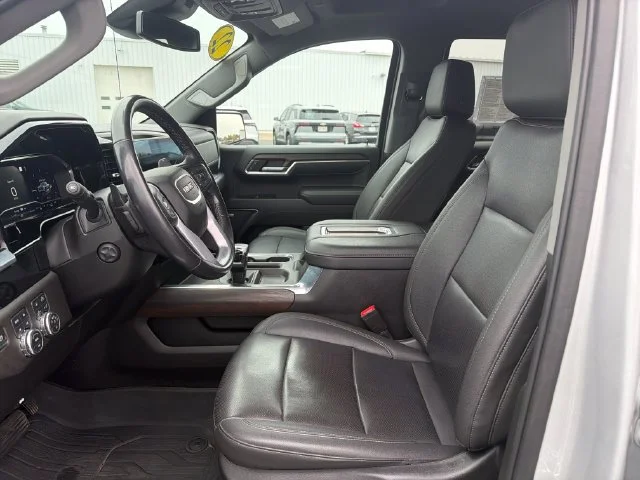 Used 2022 QUICKSILVER METALLIC GMC SLT image 11