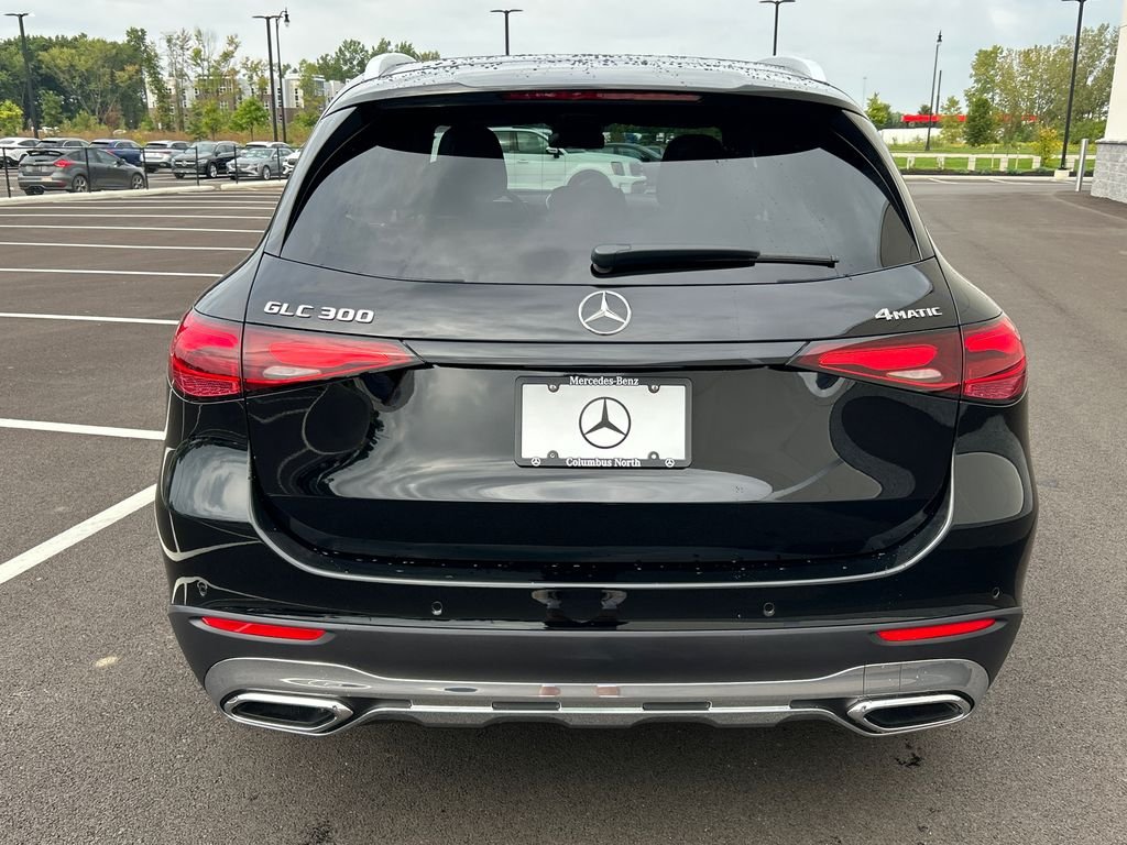 New 2026 Black Mercedes-Benz GLC 300 image 6