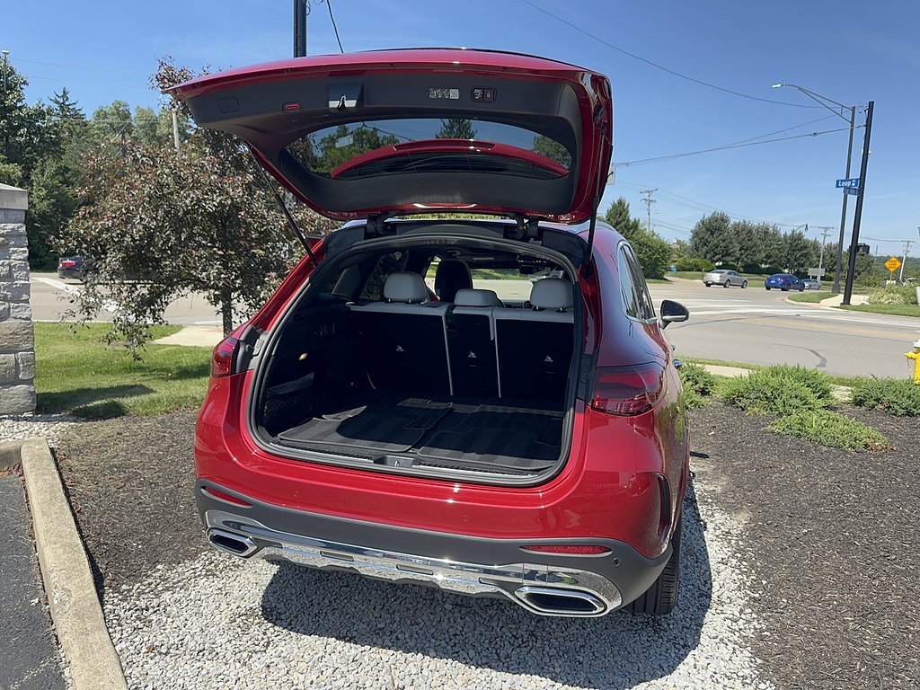 Certified Used 2024 MANUFAKTUR Patagonia Red Metallic Mercedes-Benz GLC 300 4MATIC® image 14