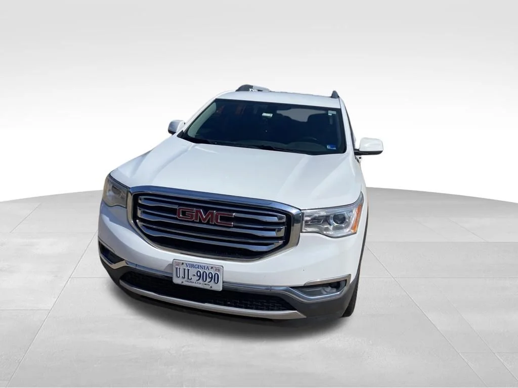 Used 2017 White GMC SLE-2 image 4