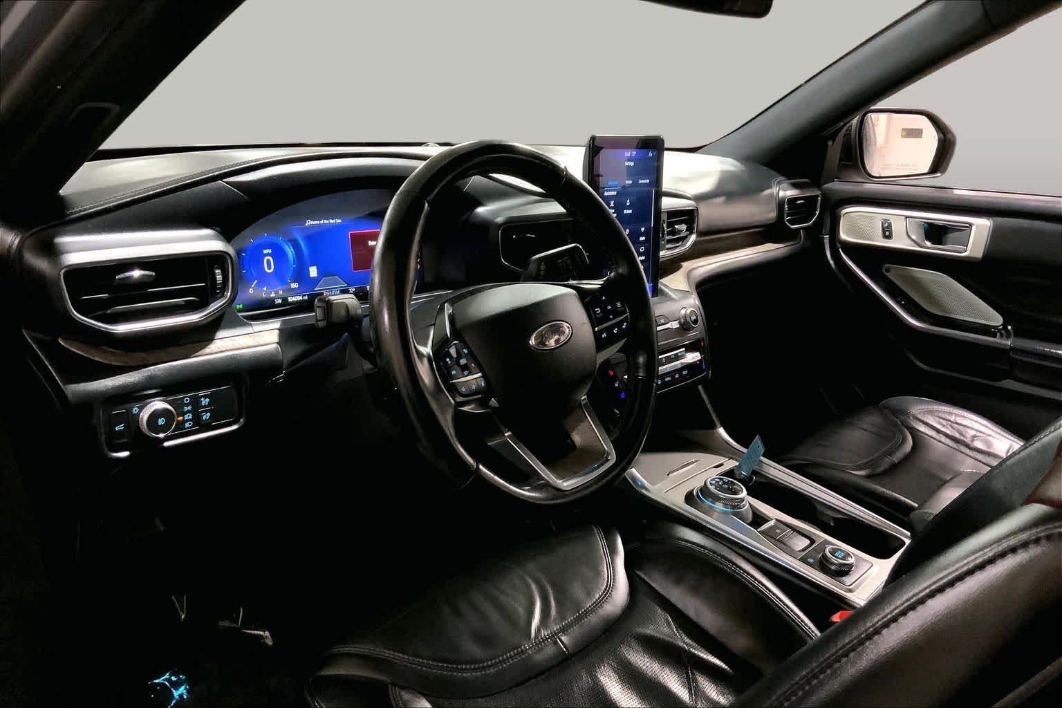 Used 2020 Iconic Silver Metallic Ford Platinum image 18