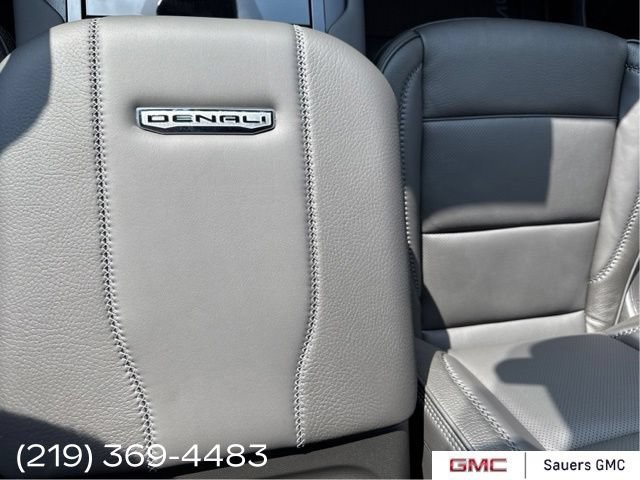 2026 GMC Yukon Denali - Photo 24