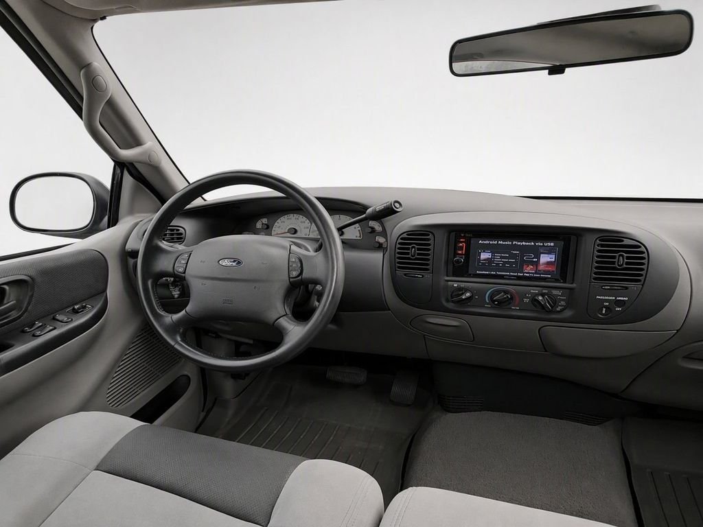 Used 2001  Ford SVT Lightning image 33