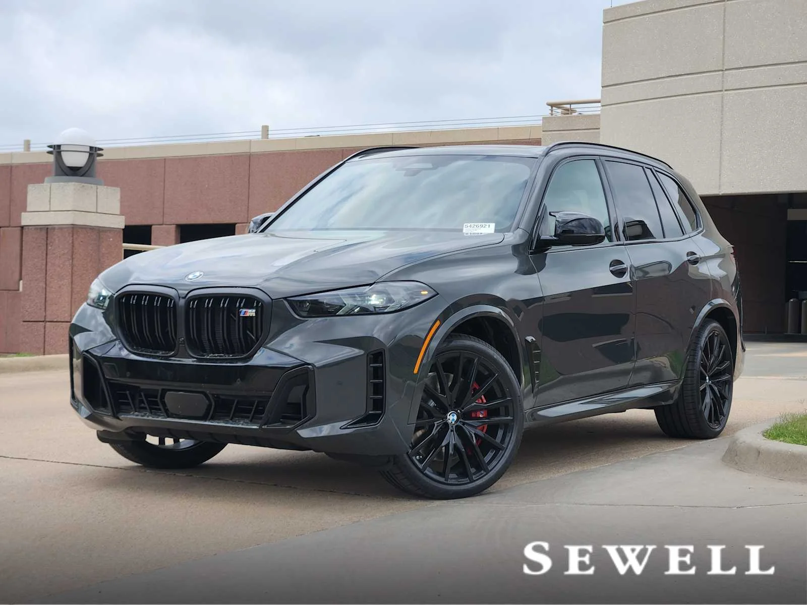 2026 BMW X5 M60i's photo