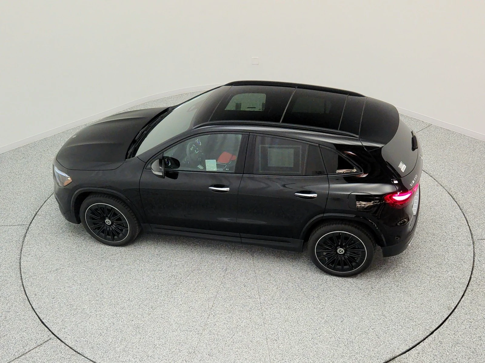 Used 2026 Night Black Mercedes-Benz GLA 250 SUV image 30