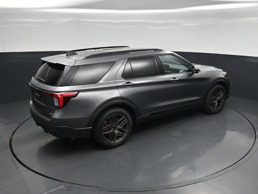 New 2026 Carbonized Gray Metallic Ford ST image 40