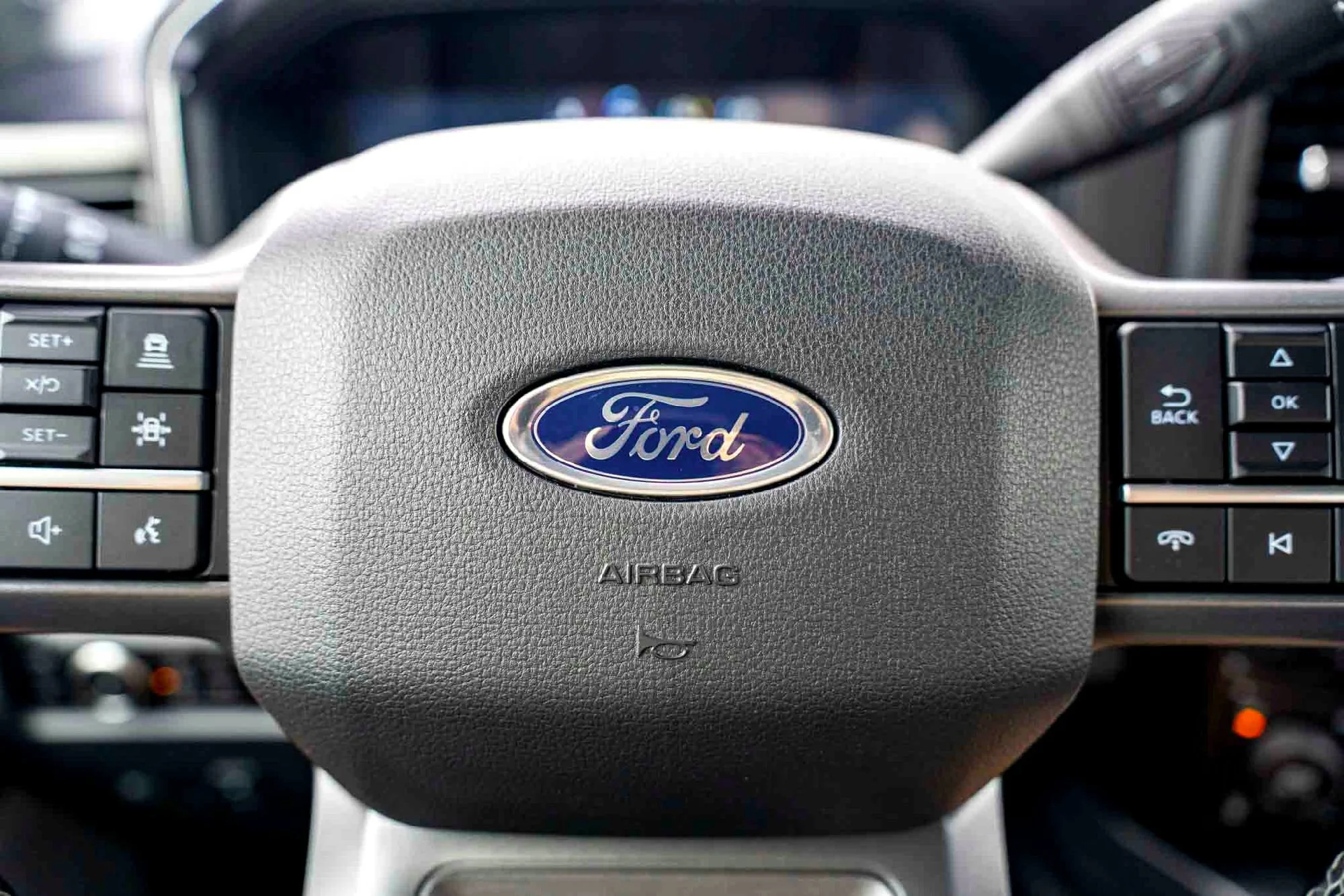New 2026 Glacier Gray Metallic Tri-Coat Ford LARIAT image 12