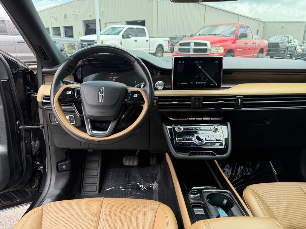 Used 2022 Black Lincoln Reserve image 14
