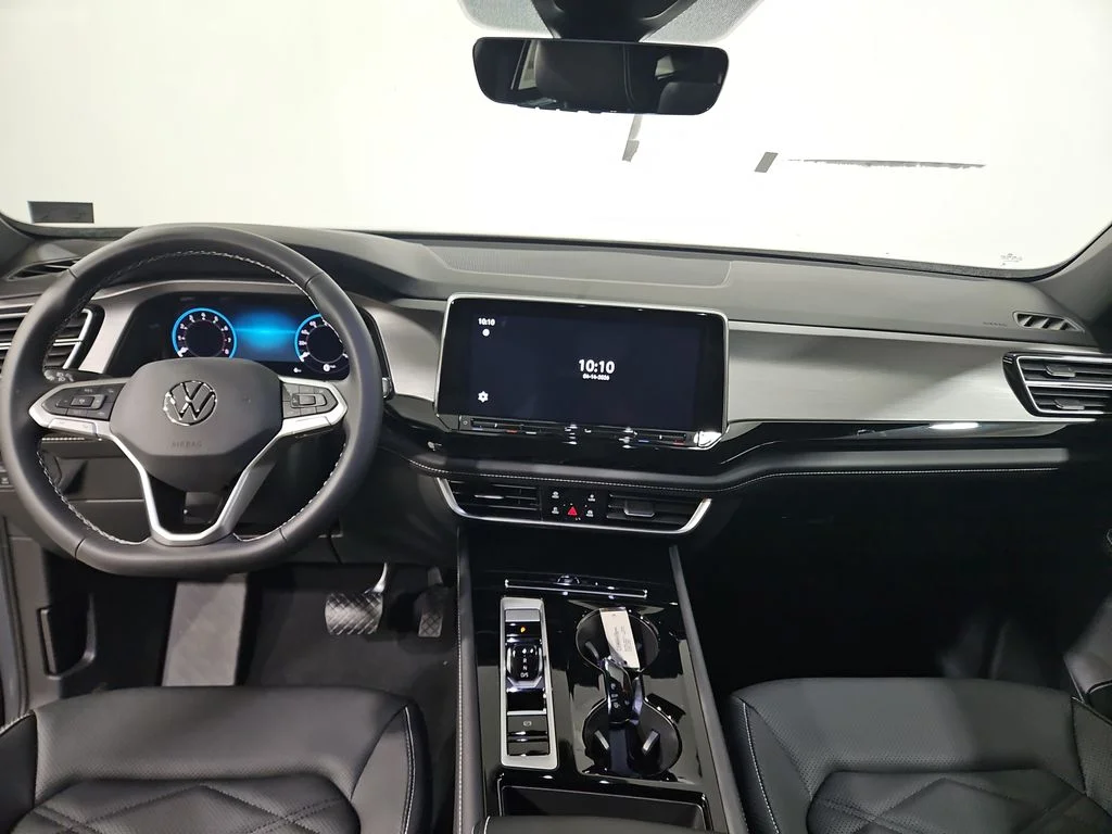 New 2026 Gray Volkswagen 2.0T SE w/Technology image 12