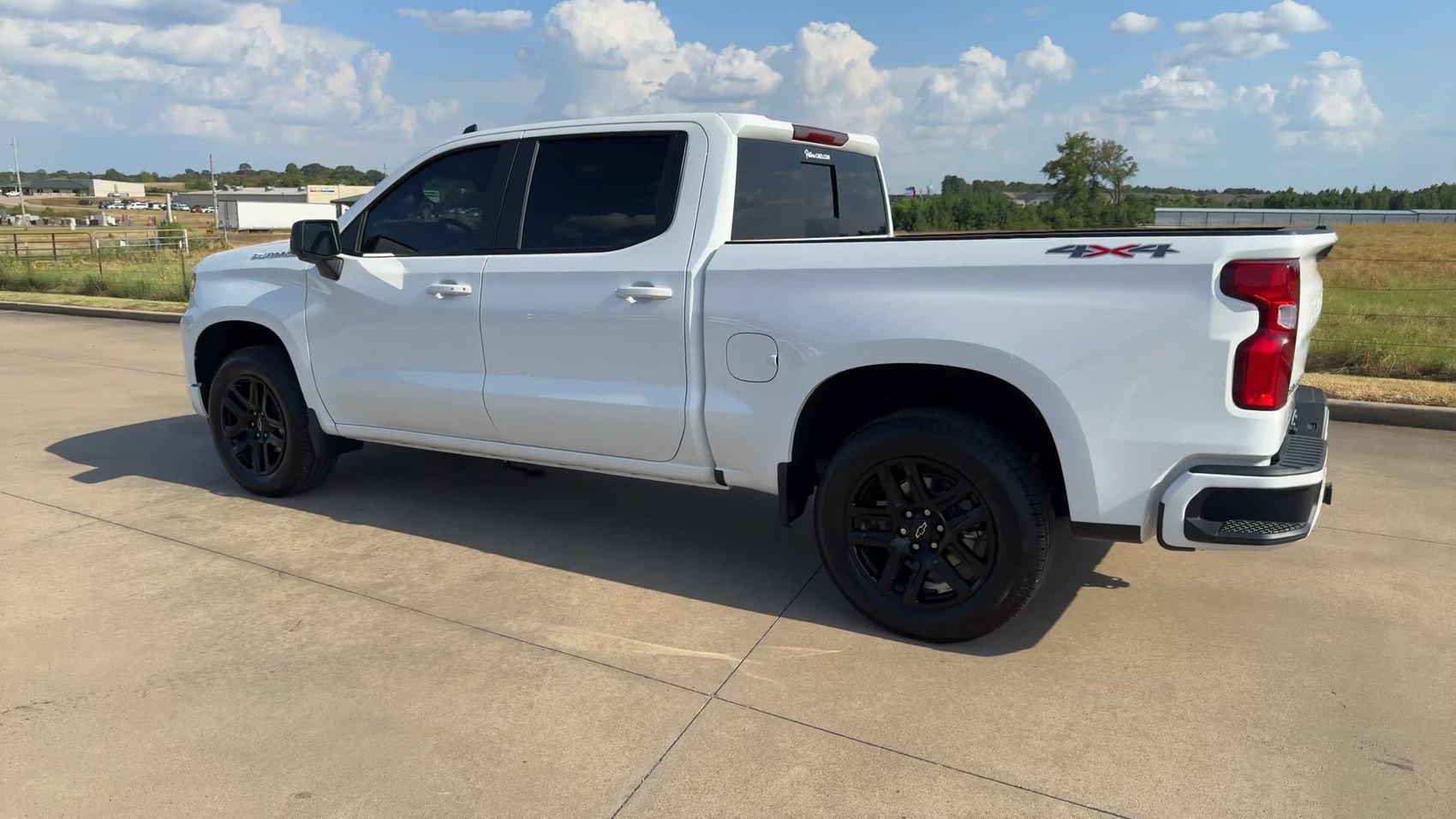 New 2026 Summit White Chevrolet RST image 7