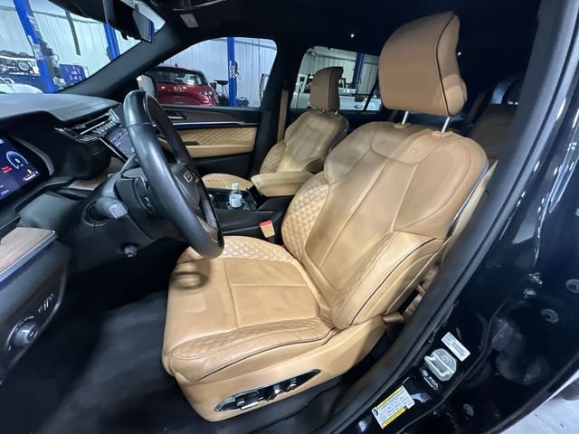 Used 2021 Black Jeep Summit image 17