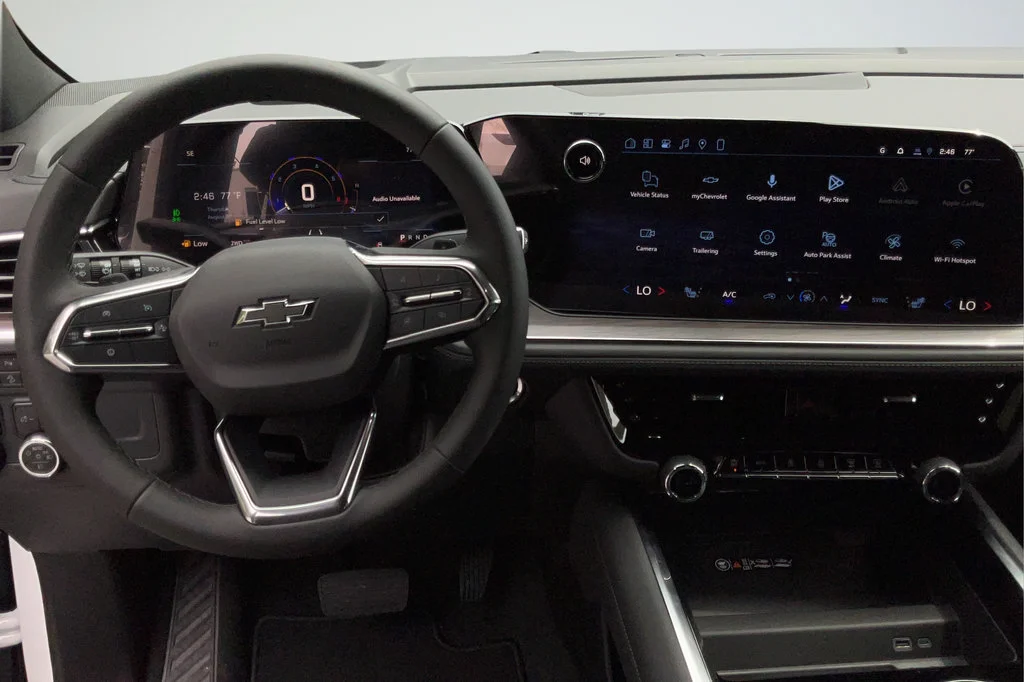 2026 Chevrolet Suburban Z71 - Photo 11