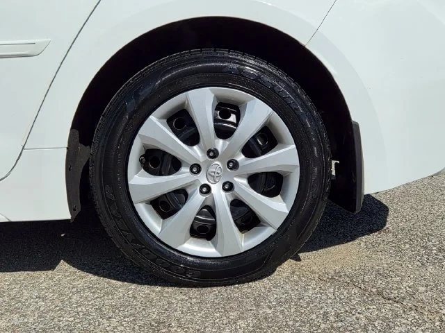 Certified Used 2022 White Toyota LE image 10