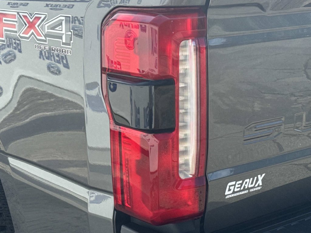 Used 2025 Gray Ford Lariat image 14
