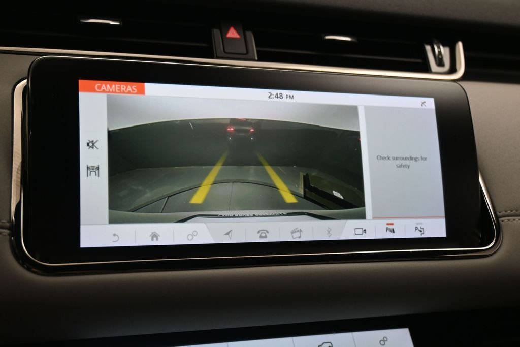 Used 2020  Land Rover First Edition image 17