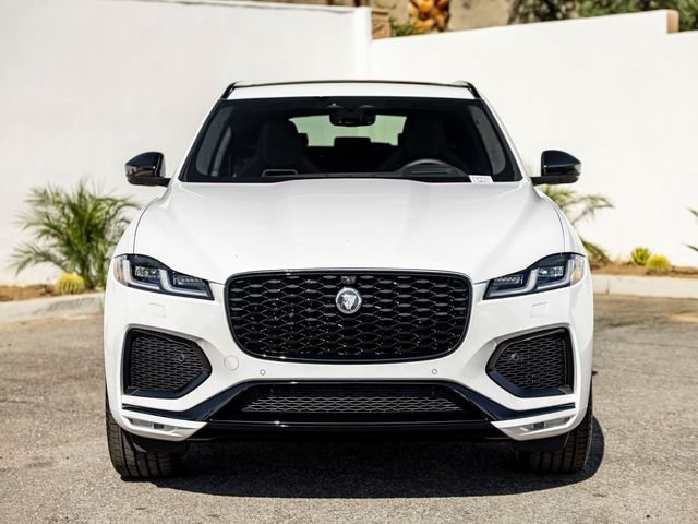 New 2026 Ostuni Pearl White Jaguar P400 R-Dynamic S image 3