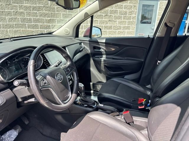 Used 2018 Red Buick Preferred image 15