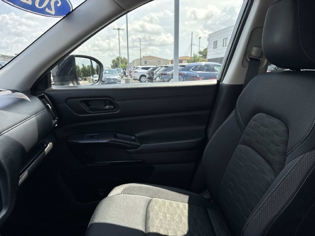 Used 2025 Gray Nissan S image 16