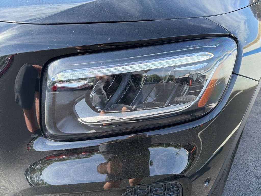 2025 Mercedes-Benz GLB Base - Photo 9