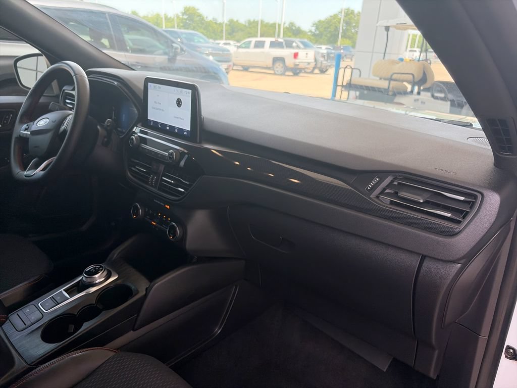 2025 Ford Escape ST-Line - Photo 30