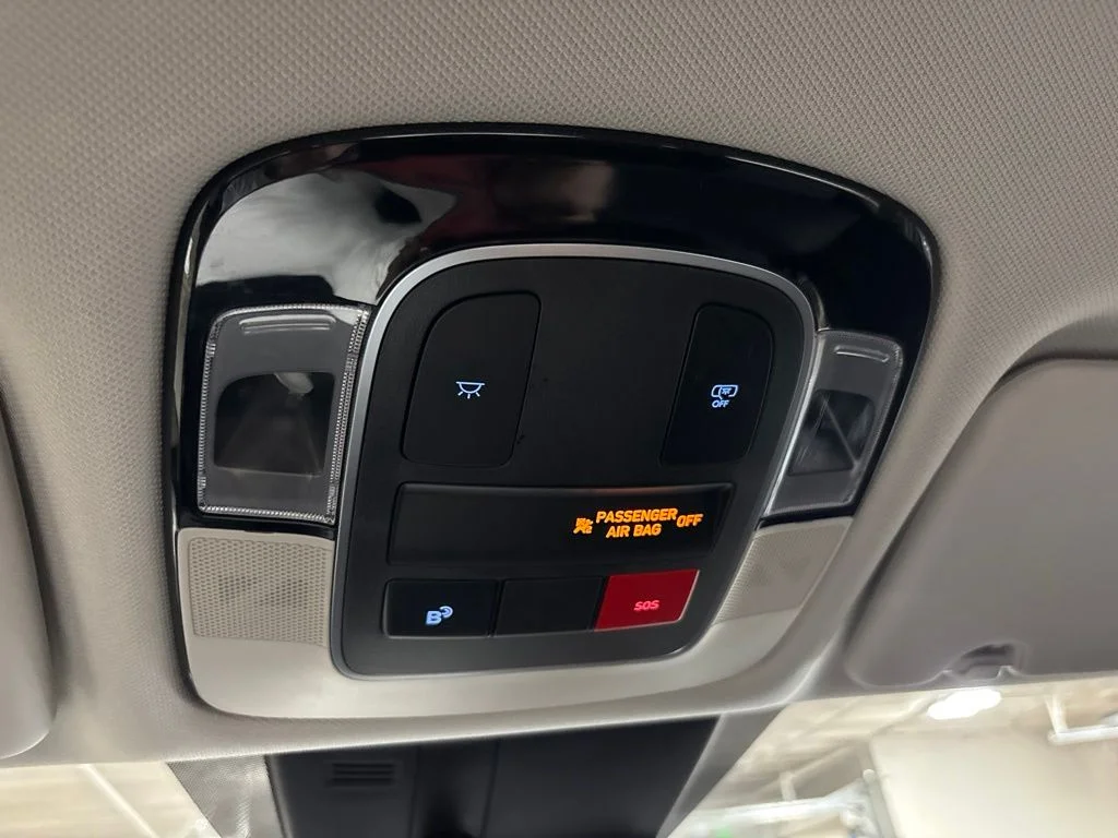 Certified Used 2026 Green Hyundai SE image 27