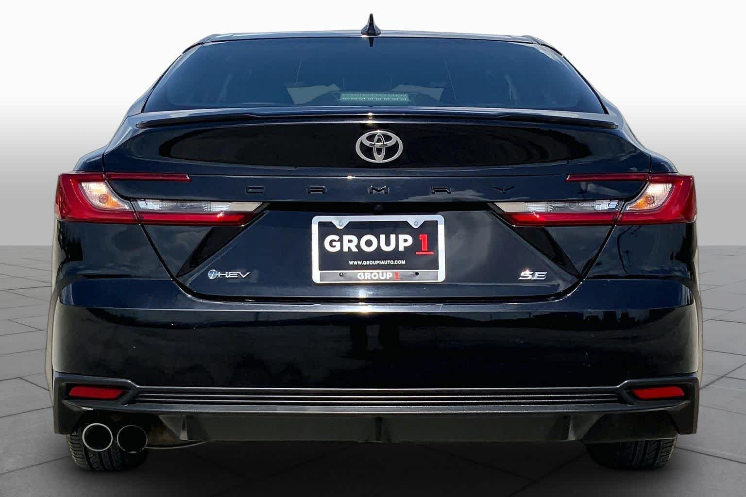 Used 2025 Midnight Black Metallic Toyota SE image 5