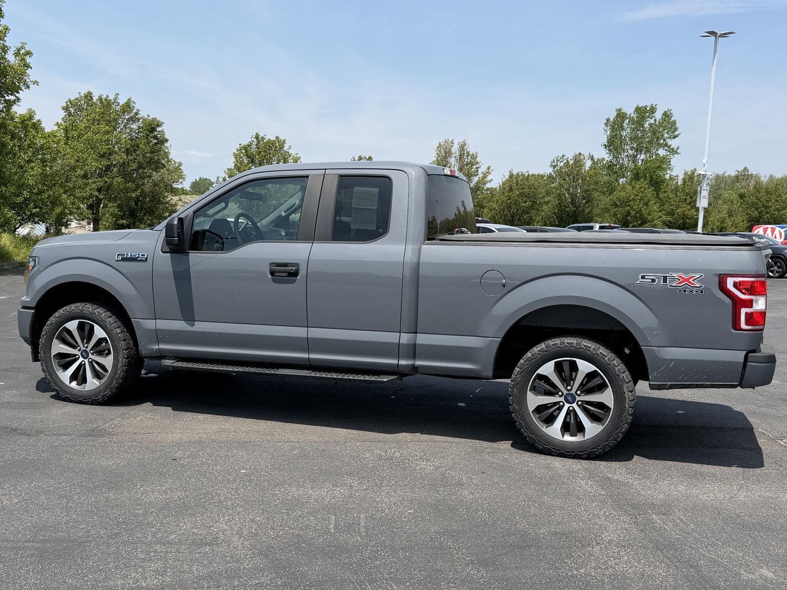 Used 2020 Abyss Gray Ford XL image 5