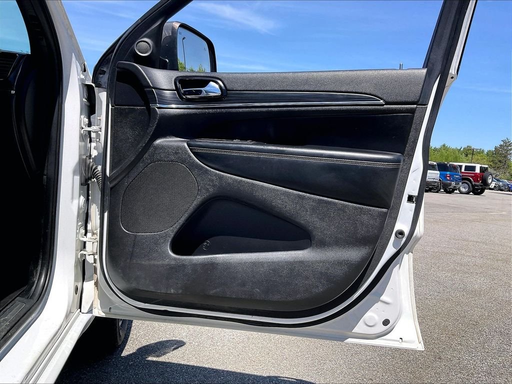 Used 2021 Bright White Clearcoat Jeep Limited image 11