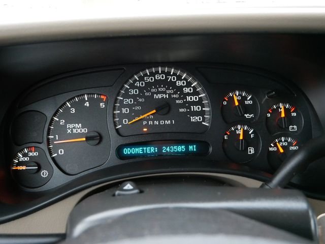 Used 2006 Summit White Chevrolet LT image 26