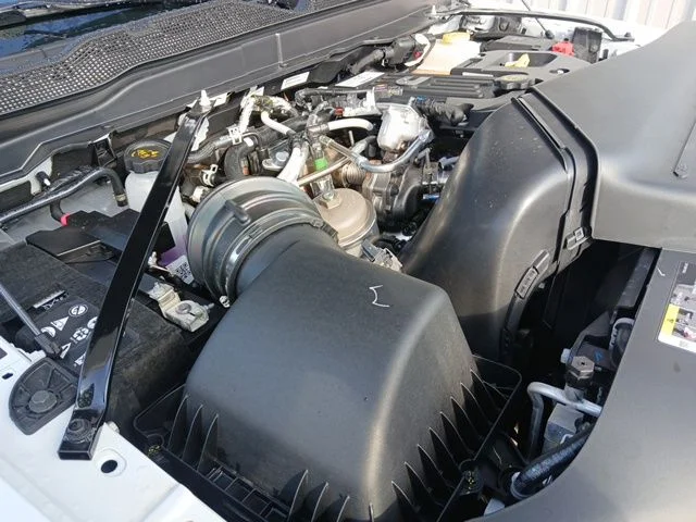 New 2026 Bright White Clear-Coat Exterior Paint RAM Laramie image 54