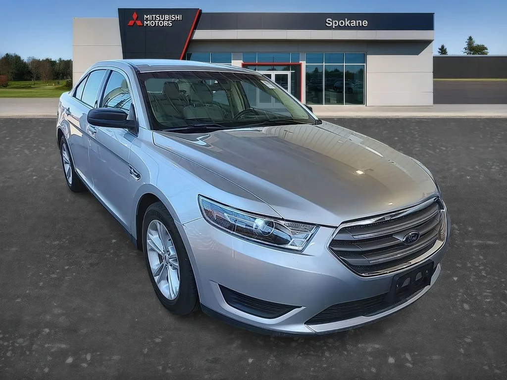 2018 Ford Taurus SE FWD's photo