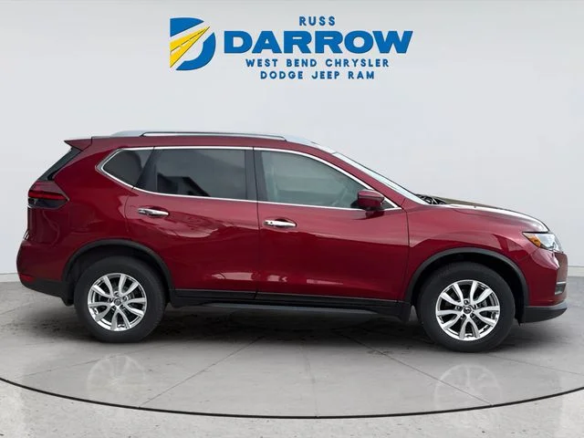 Used 2018 Red Nissan SV image 6