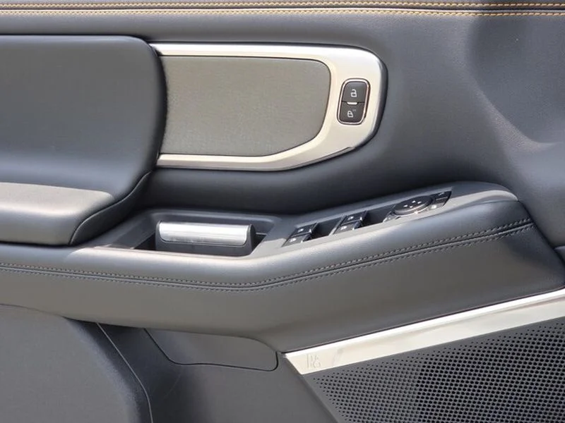 New 2026 Star White Metallic Tri-Coat Ford Tremor® image 29
