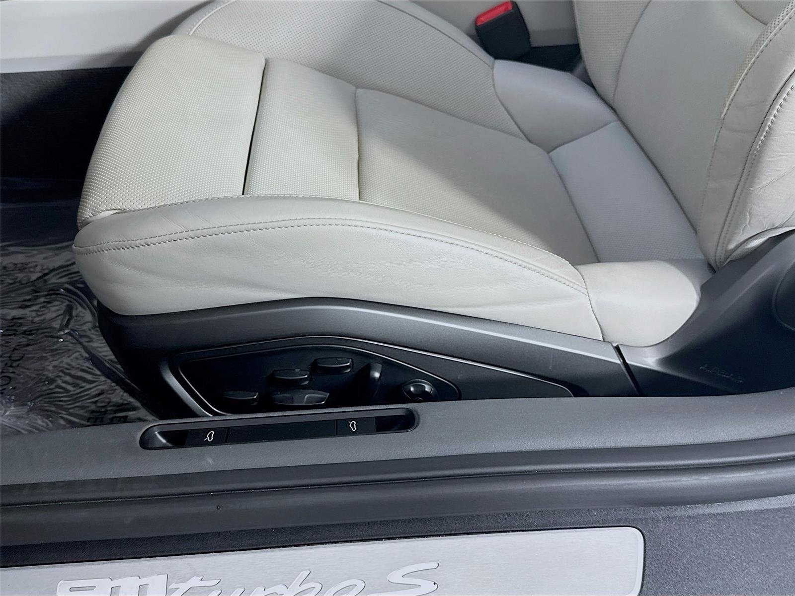 Used 2021 Carrara White Metallic Porsche Turbo S image 22