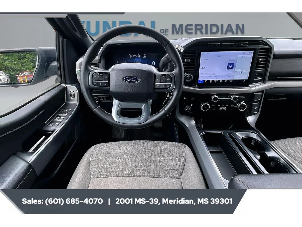 Used 2024 Avalanche Ford XLT image 5