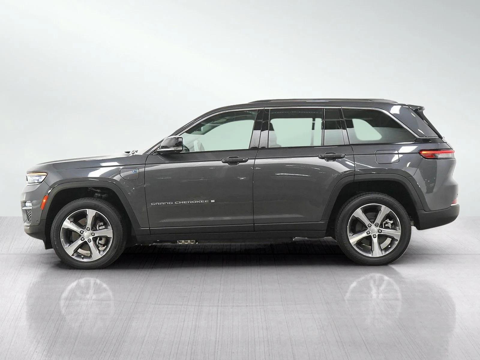Used 2024 Jeep Grand Cherokee 4xe with VIN 1C4RJYB61RC681012 for sale in Hopkins, Minnesota