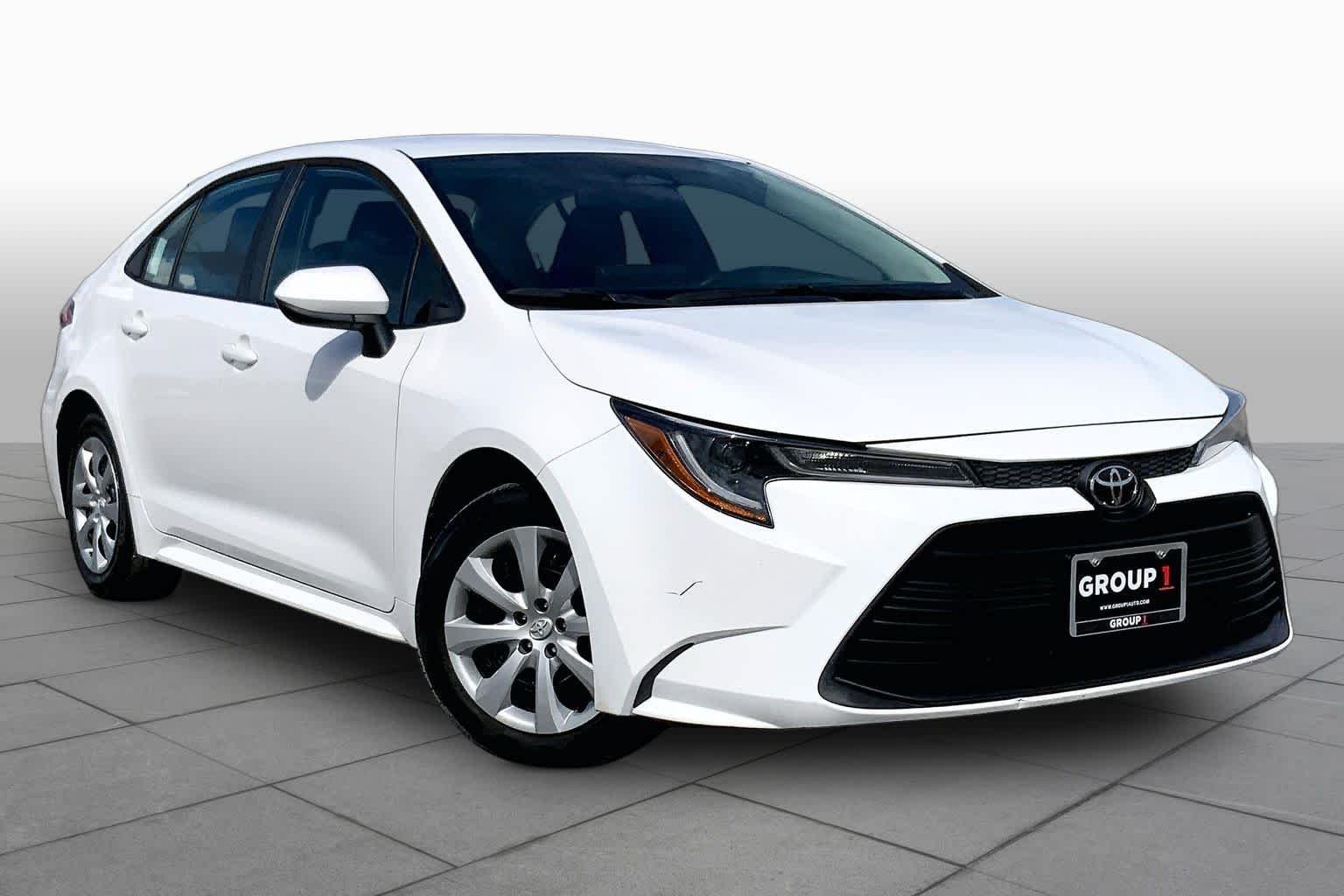 Used 2024 Ice Cap Toyota LE image 3