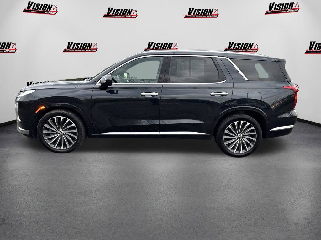 Used 2023 White Hyundai Calligraphy image 2